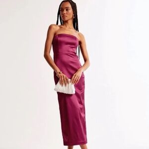 Abercrombie & Fitch Satin Sculpt Maxi Dress in Berry 
Size S